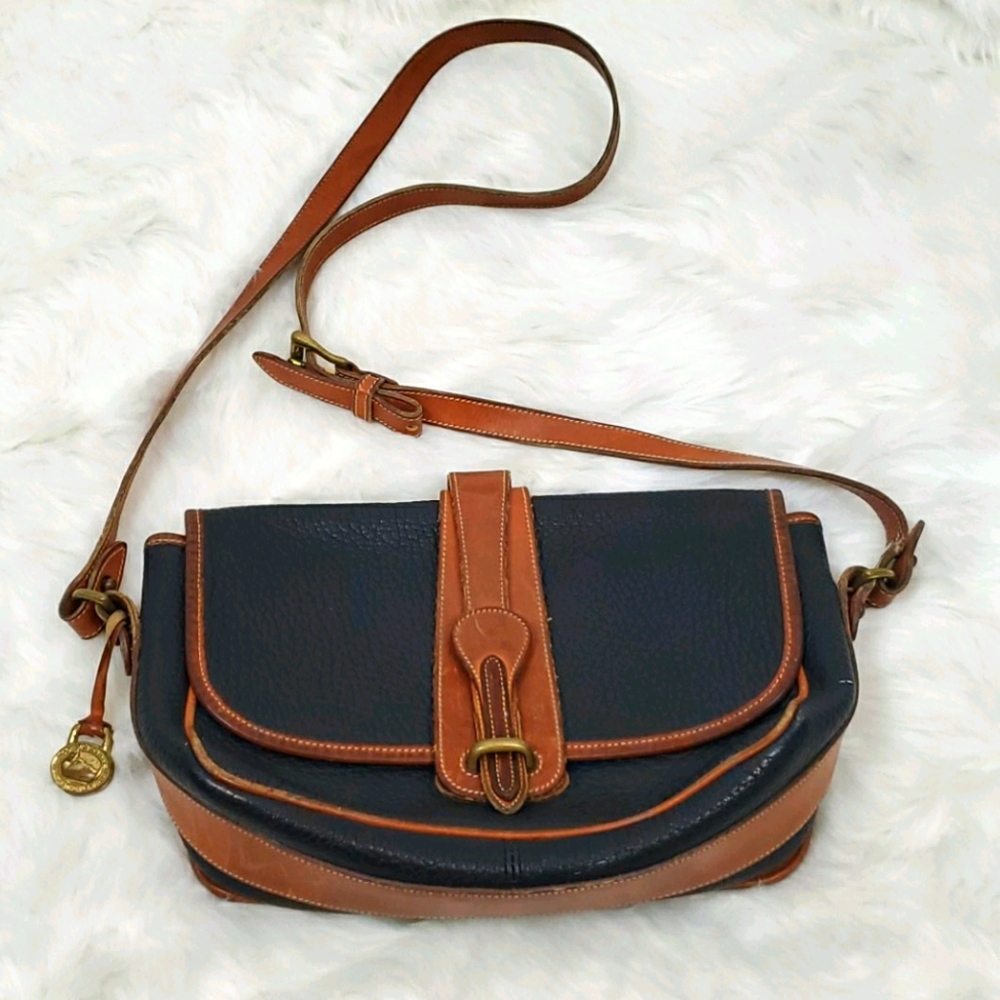 Vintage Dooney Bourke Leather Baguette Bag Y2K Buckle Crossbody Purse
